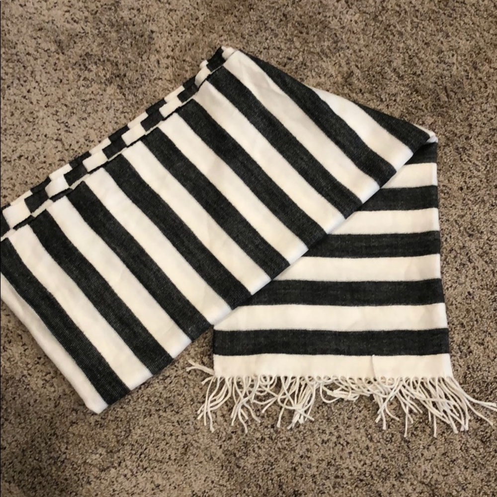 Pashmina style scarf